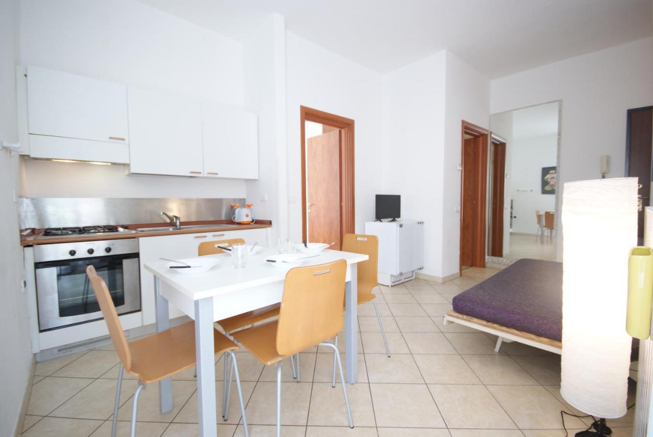 Da Simona Appartamenti Imperia Bagian luar foto