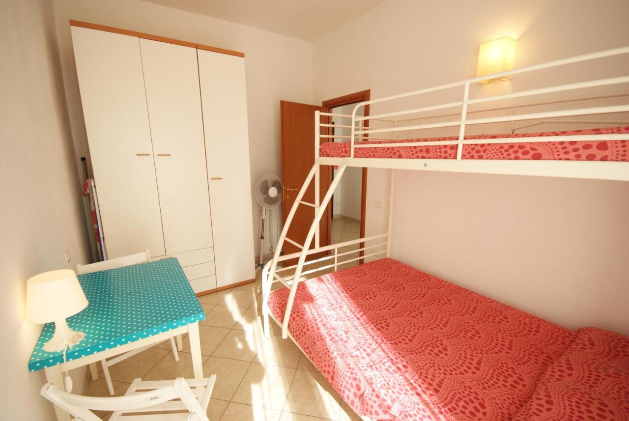Da Simona Appartamenti Imperia Bagian luar foto