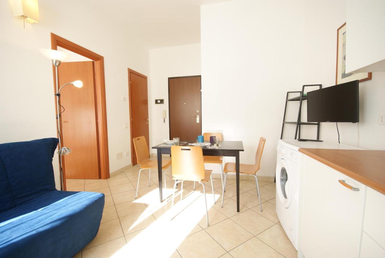 Da Simona Appartamenti Imperia Bagian luar foto