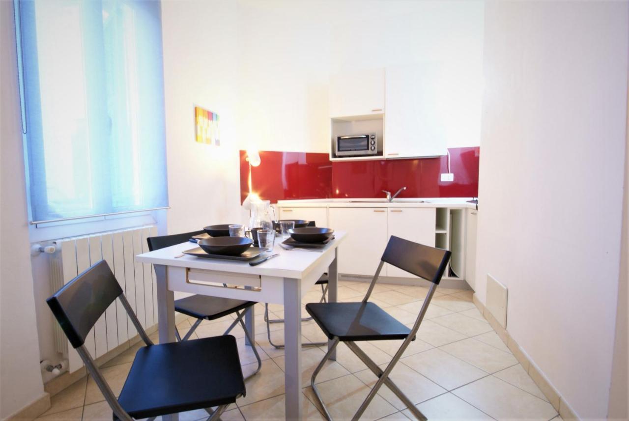 Da Simona Appartamenti Imperia Bagian luar foto
