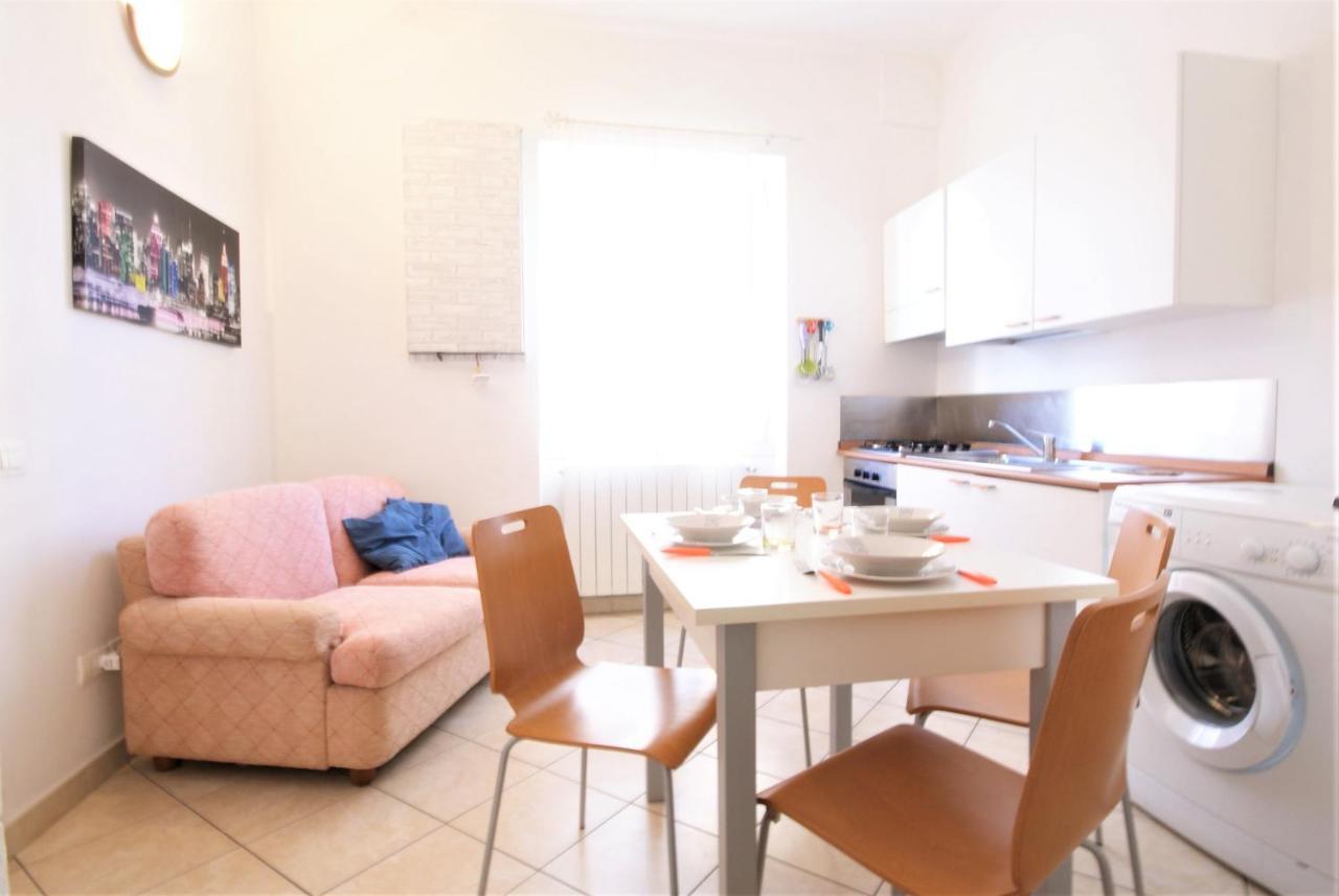 Da Simona Appartamenti Imperia Bagian luar foto