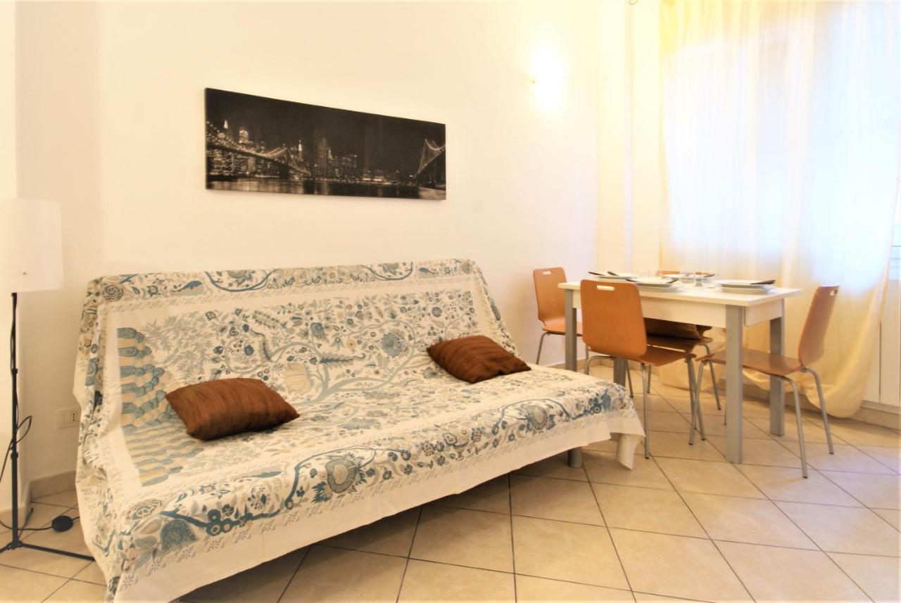Da Simona Appartamenti Imperia Bagian luar foto